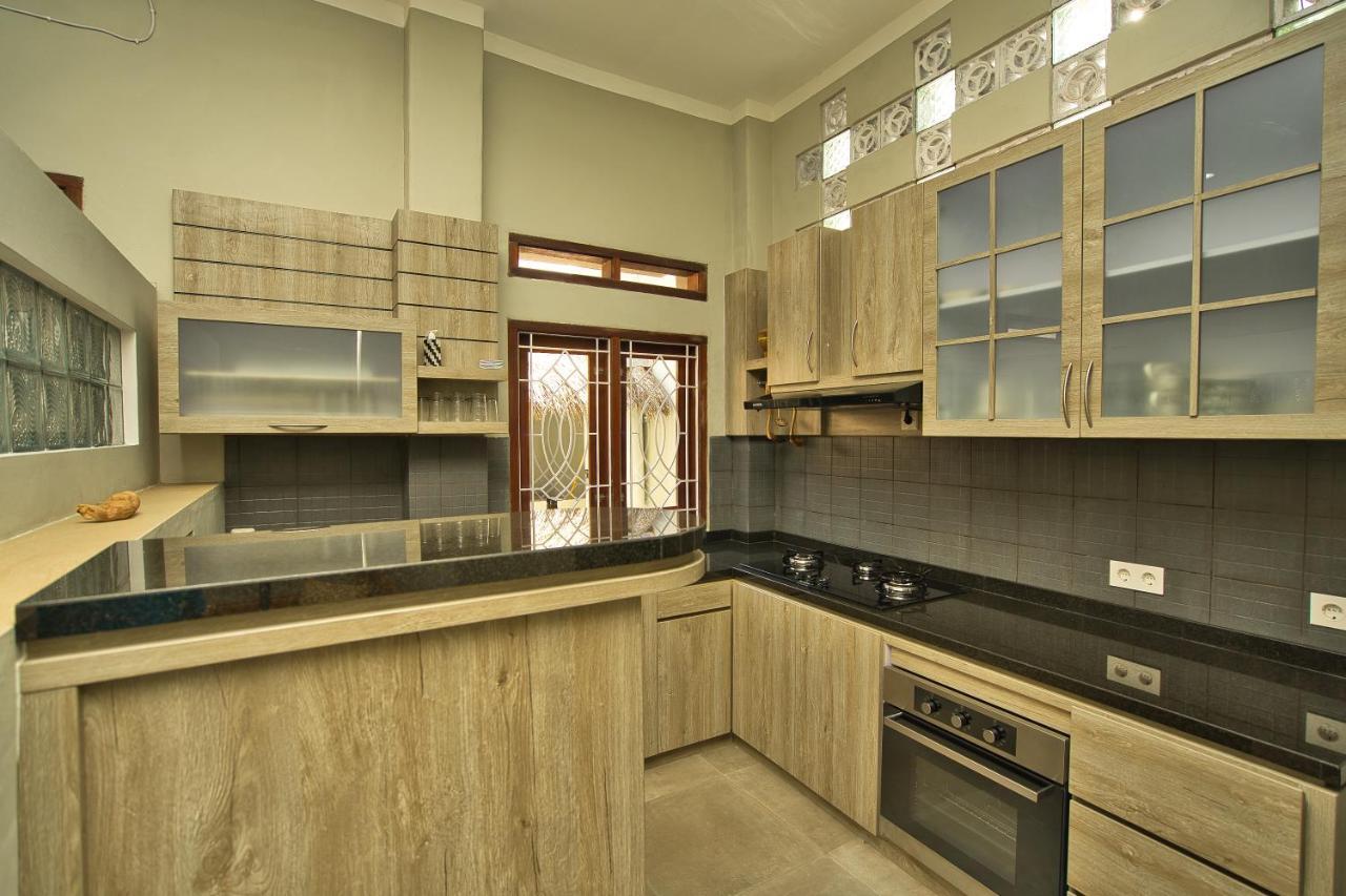 Dalai Home Kuta  Exterior photo